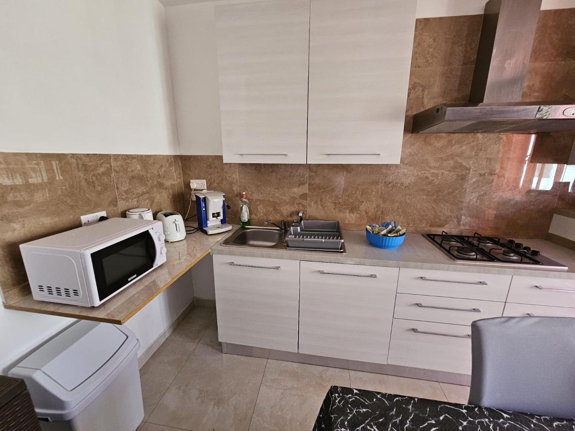 Modern Three Bedroom Apartment In Center Bugibba Σεντ Πόλς Μπέι Εξωτερικό φωτογραφία